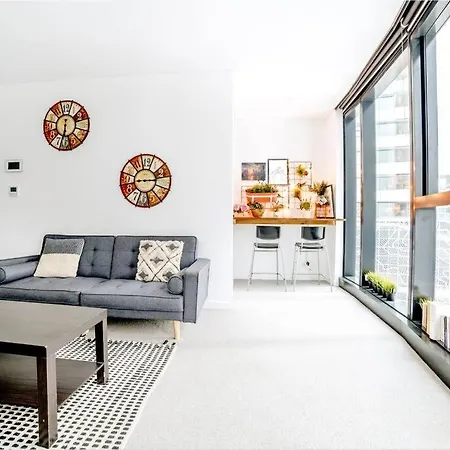 Airtrip Apartment On Margaret Street In Cbd-3